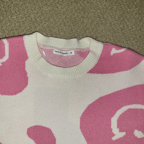 NWT Moon & Madison Smiley NEW Oversized 24.5 PTP Sweater Pink & White Size M… - Picture 11 of 11